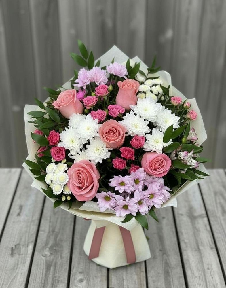 Букет цветов из: Альстромерии, Гвоздики, Розы и Хризантемы в Новокузнецке