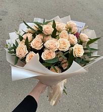 Букет Кремовые розы Латте в Новокузнецке