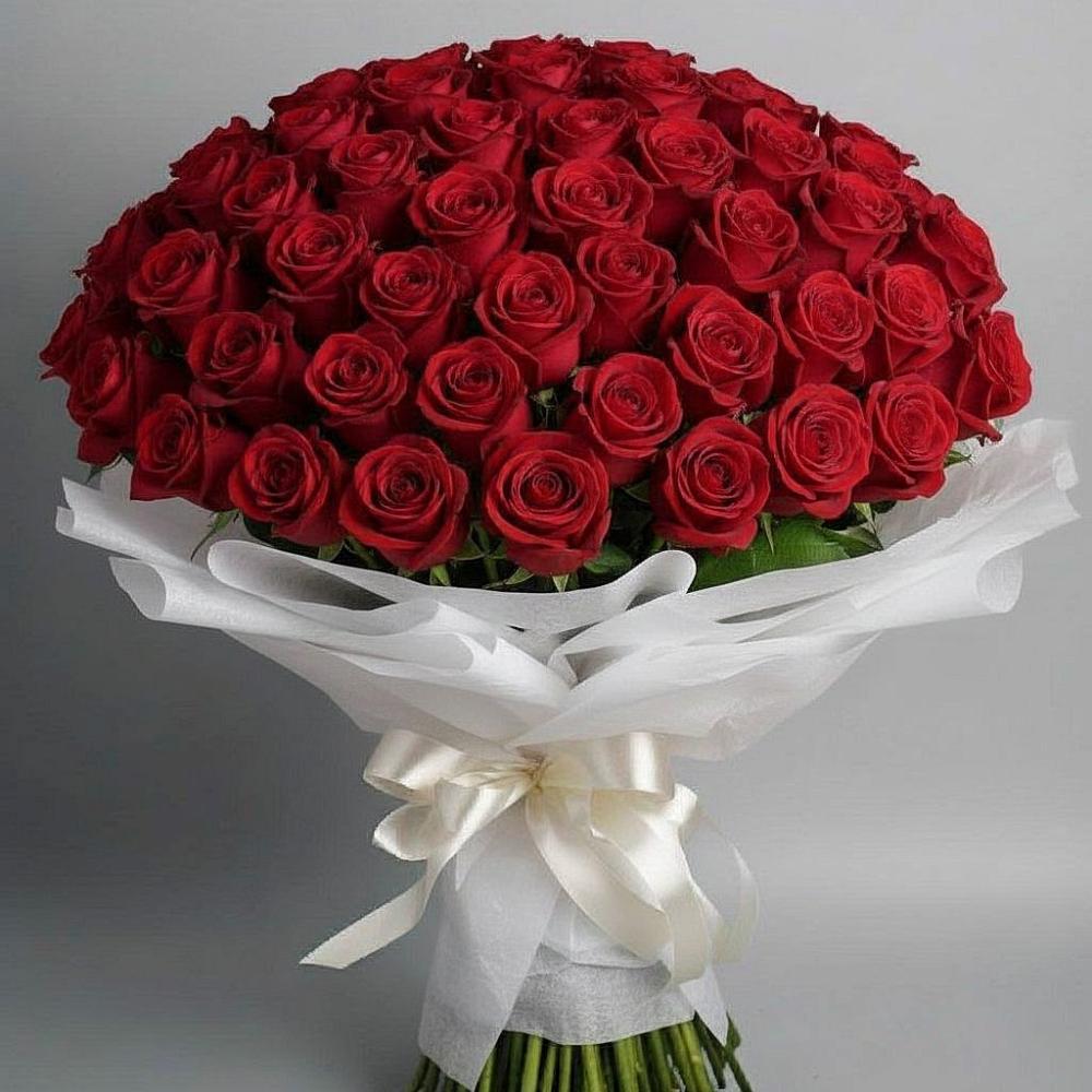 Букет 101 Красная роза Блэк Мэджик в Новокузнецке