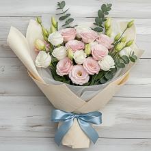 Букет цветов из:  Лизиантусы в Новокузнецке