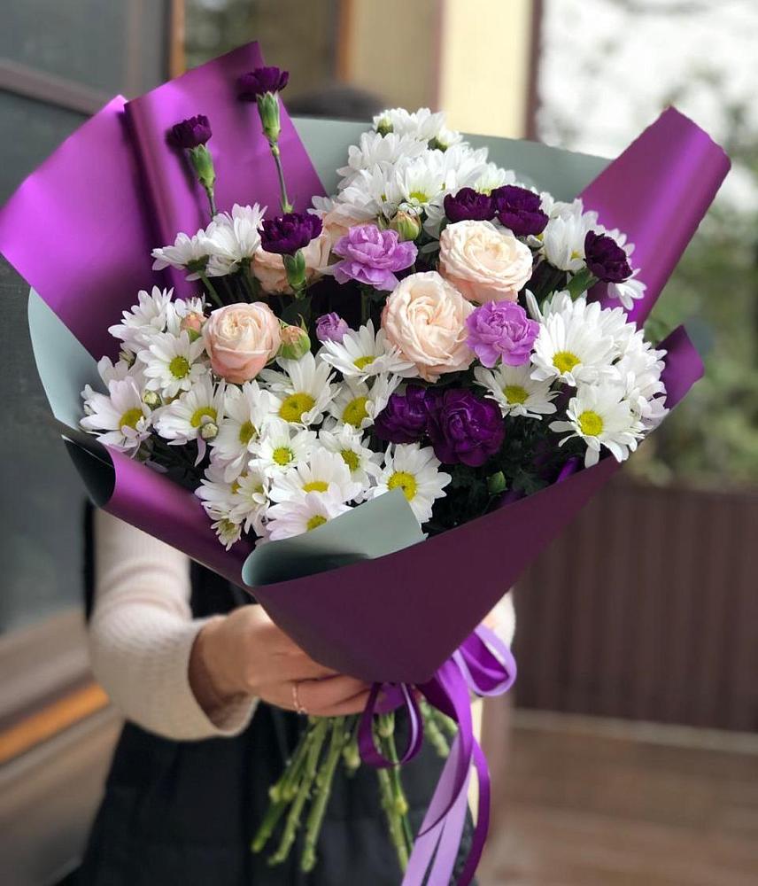 Букет цветов из: Хризантемы, Гвоздики и Розы в Новокузнецке