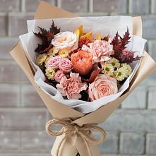 Букет цветов из:  Гвоздики, Хризантемы и Розы в Новокузнецке