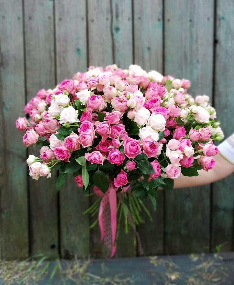 Букет Розовые кустовые розы Натали и Лав Лидия в Новокузнецке