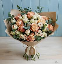 Букет цветов из:  Альстромерии и Розы в Новокузнецке